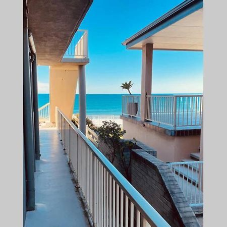 Absolute Beachfront Surf Unit In Terrigal/Wambi Apartment Wamberal Luaran gambar